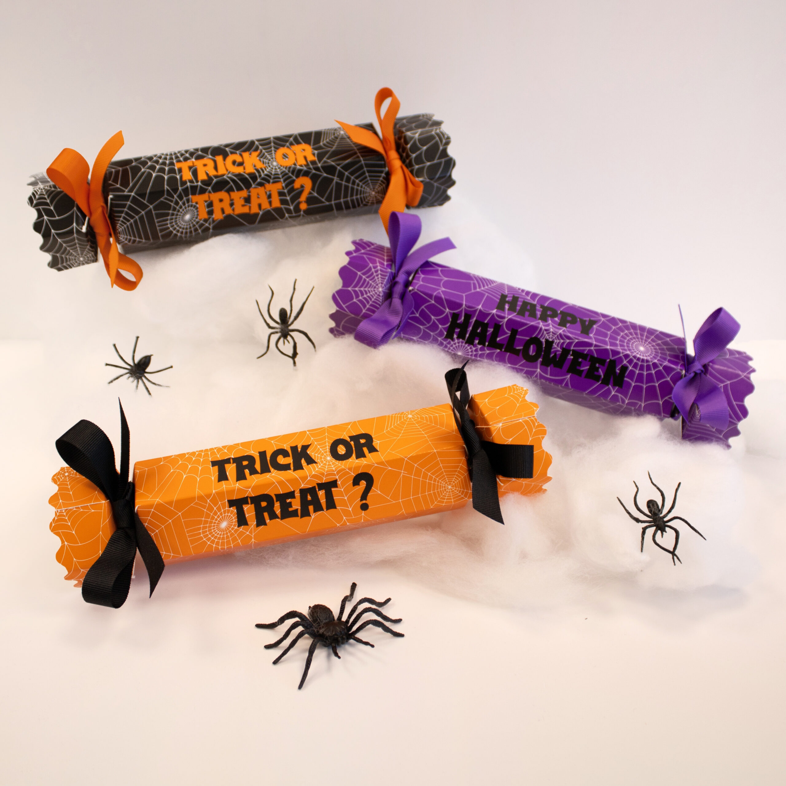 Halloween Trick or Treat Medium Hexagonal Twist-end Crackers Collection in Purple Orange & Black