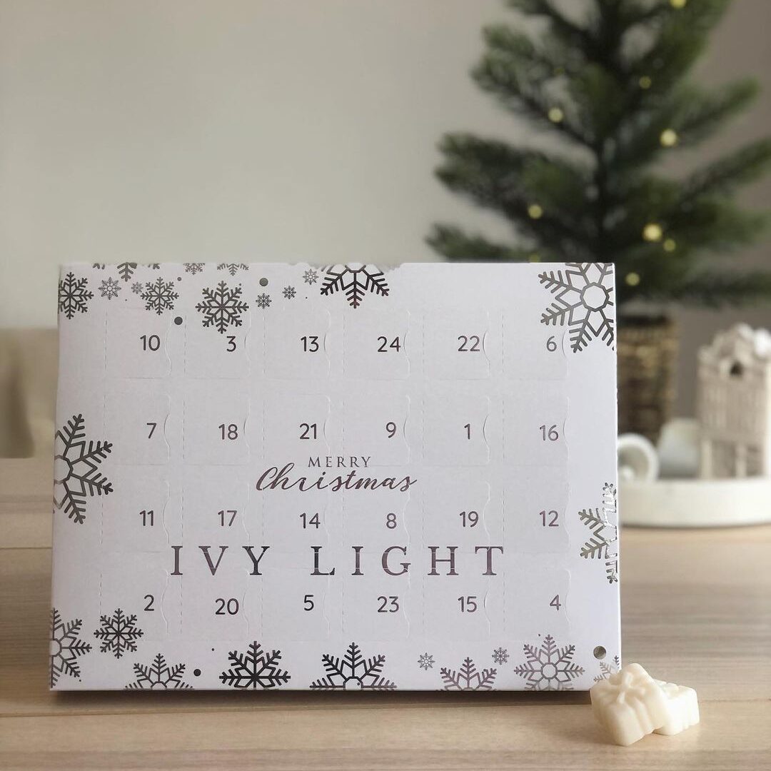Personalised 24 Day Classic Advent Calendars White Snowflake